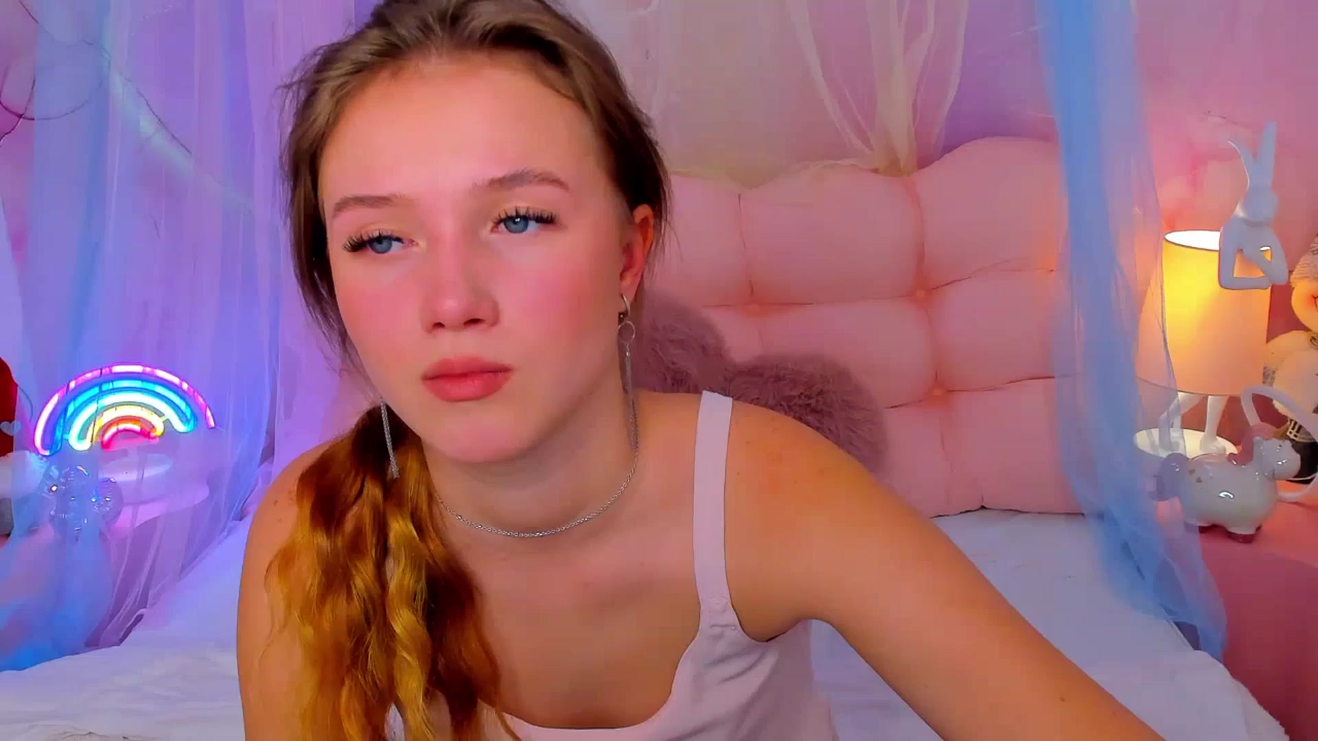 Gallery image thumbnail from Beatrizz's myfreecams stream on, 01/03/2026, 07:47 image 16 of 20