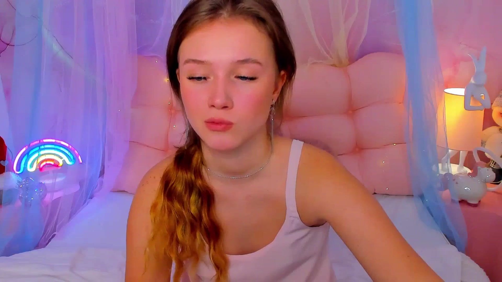 Gallery image thumbnail from Beatrizz's myfreecams stream on, 01/03/2026, 08:23 image 2 of 20