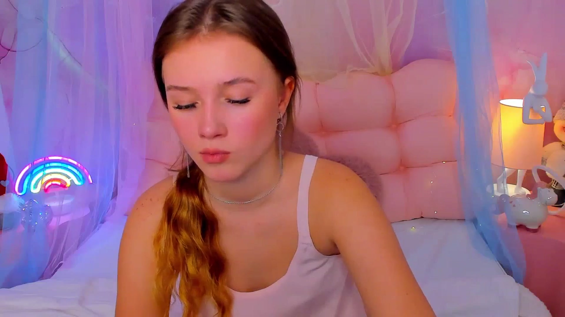 Gallery image thumbnail from Beatrizz's myfreecams stream on, 01/03/2026, 08:23 image 7 of 20