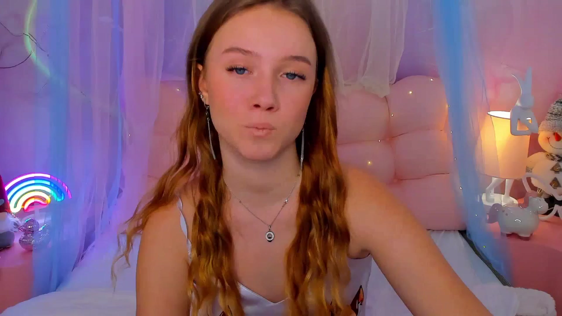 Gallery image thumbnail from Beatrizz's myfreecams stream on, 01/05/2026, 06:37 image 3 of 20
