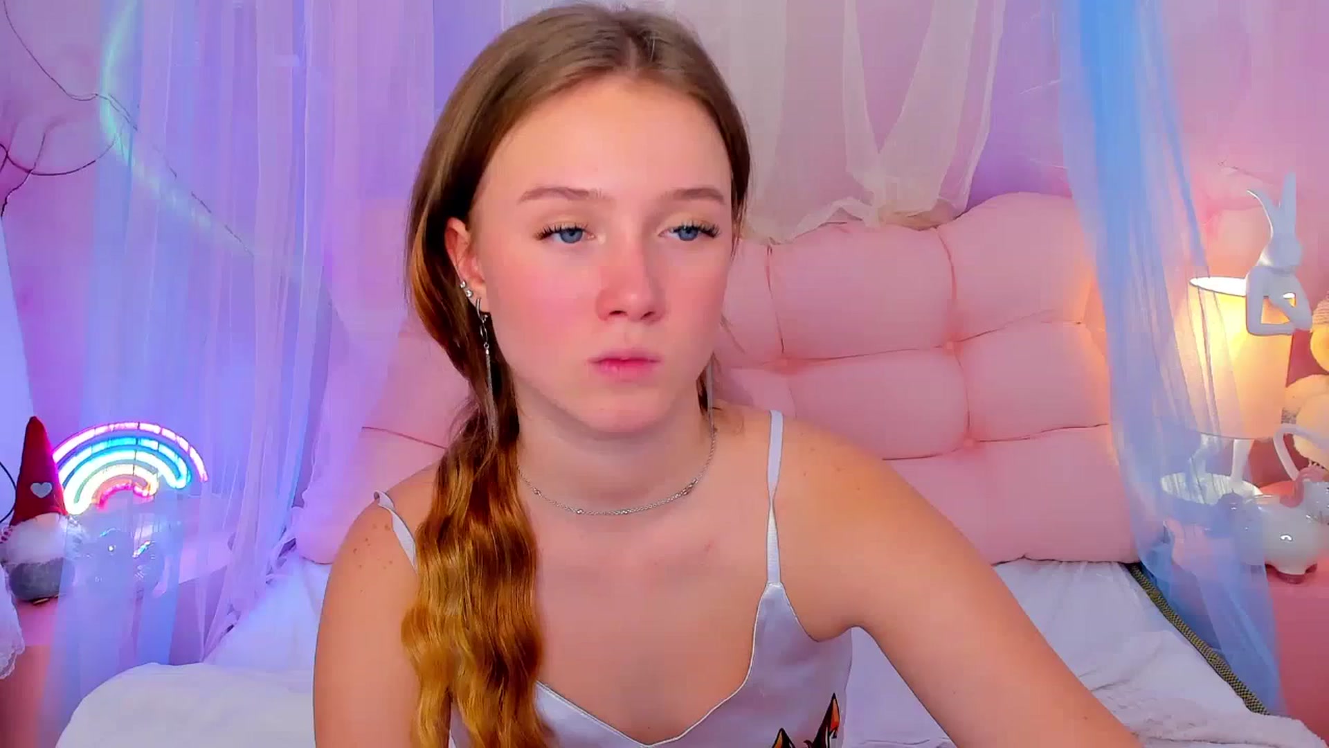 Gallery image thumbnail from Beatrizz's myfreecams stream on, 01/05/2026, 12:17 image 13 of 20