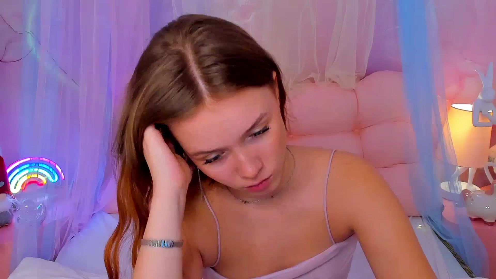 Gallery image thumbnail from Beatrizz's myfreecams stream on, 01/07/2026, 08:31 image 6 of 20