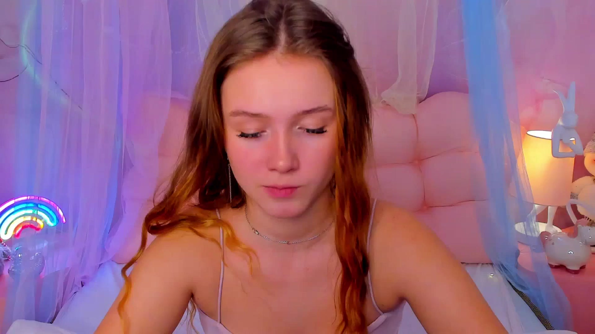 Gallery image thumbnail from Beatrizz's myfreecams stream on, 01/07/2026, 10:00 image 18 of 20