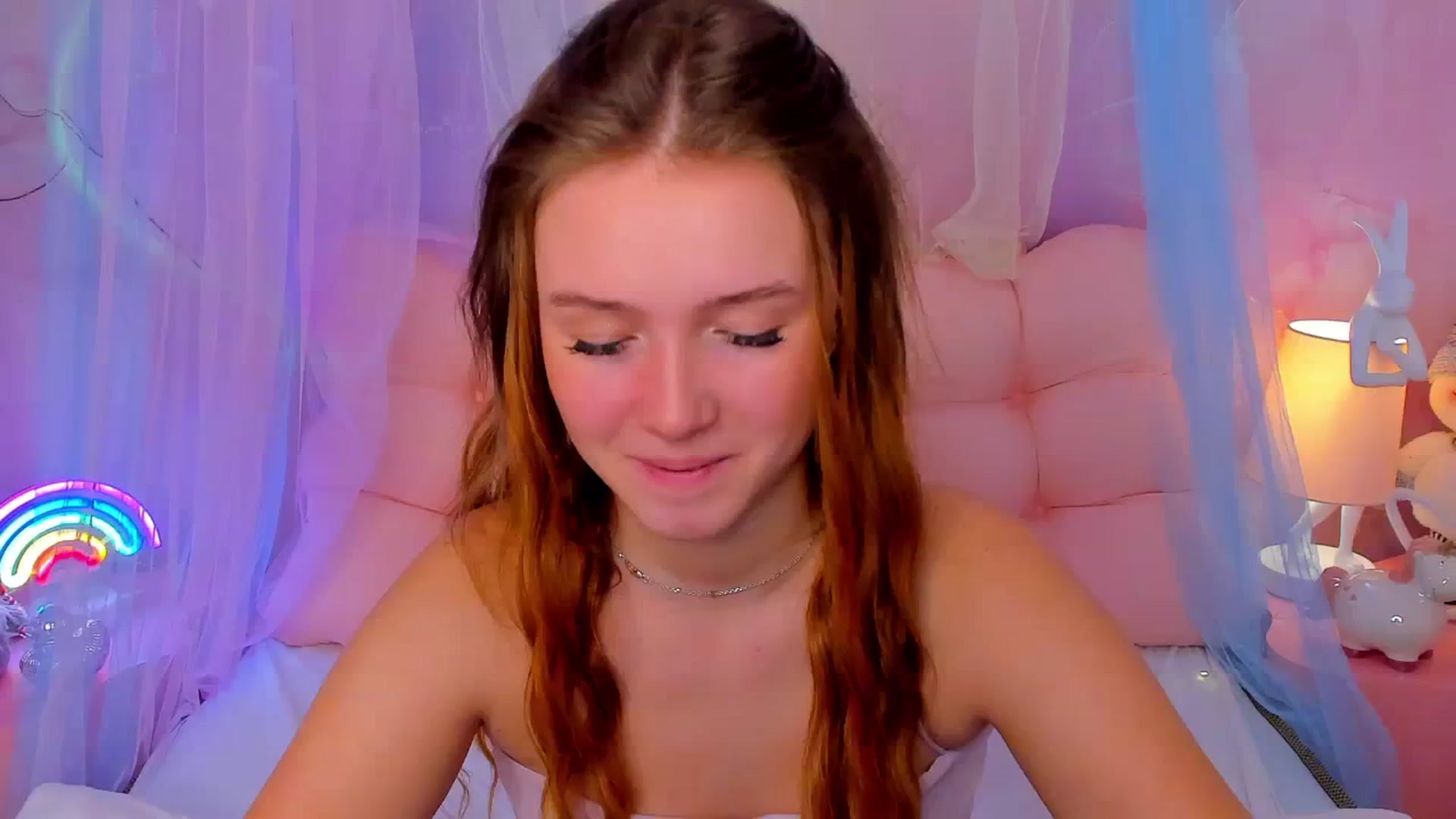 Gallery image thumbnail from Beatrizz's myfreecams stream on, 01/07/2026, 10:00 image 7 of 20