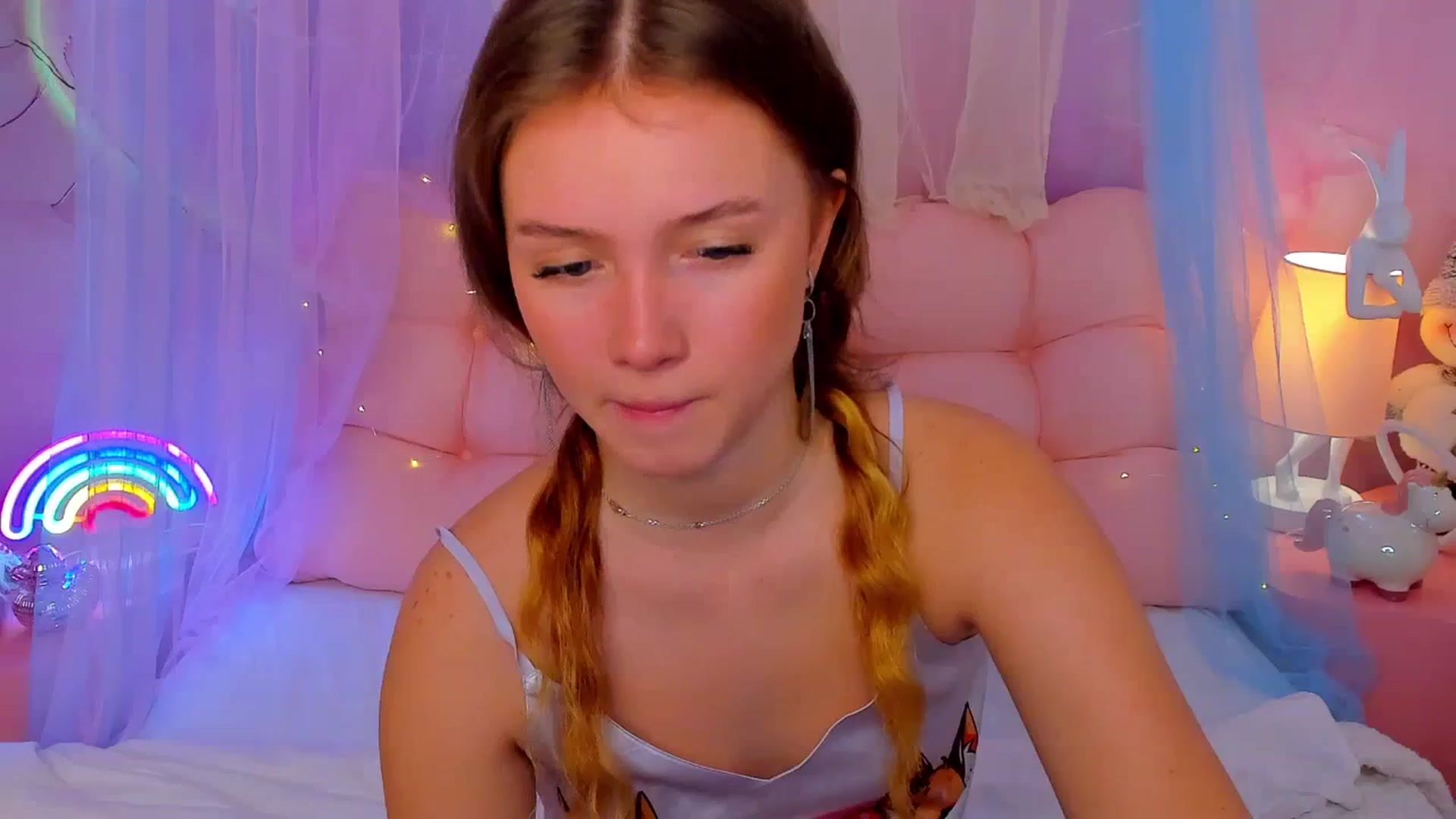 Gallery image thumbnail from Beatrizz's myfreecams stream on, 01/08/2026, 07:29 image 12 of 20