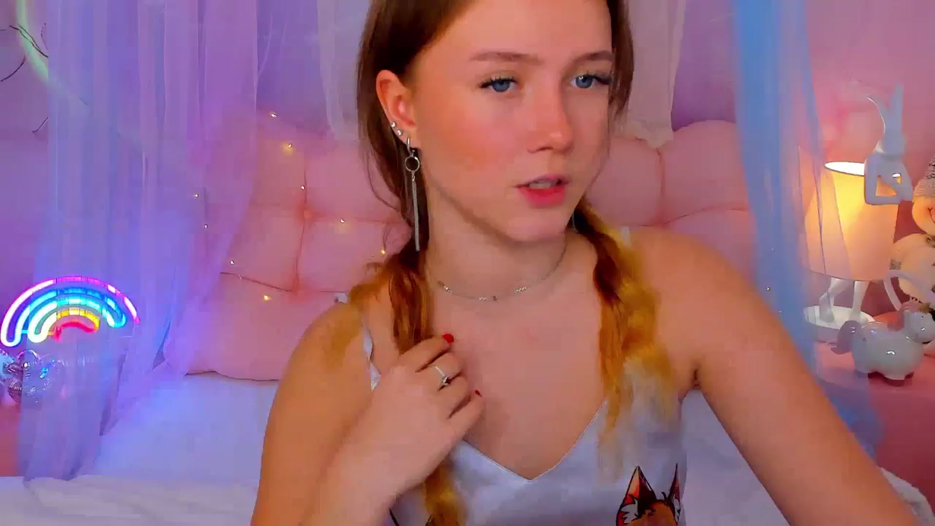Gallery image thumbnail from Beatrizz's myfreecams stream on, 01/08/2026, 07:29 image 4 of 20
