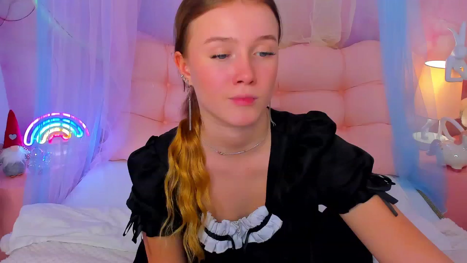 Gallery image thumbnail from Beatrizz's myfreecams stream on, 01/09/2026, 12:32 image 2 of 20