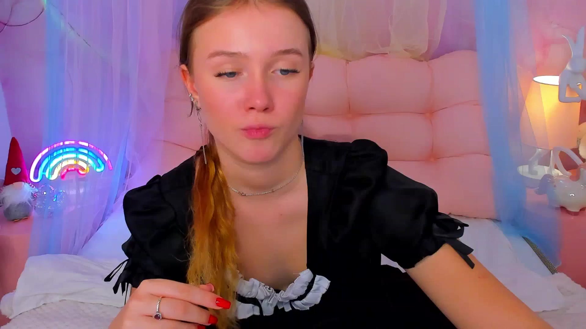 Gallery image thumbnail from Beatrizz's myfreecams stream on, 01/09/2026, 12:32 image 17 of 20