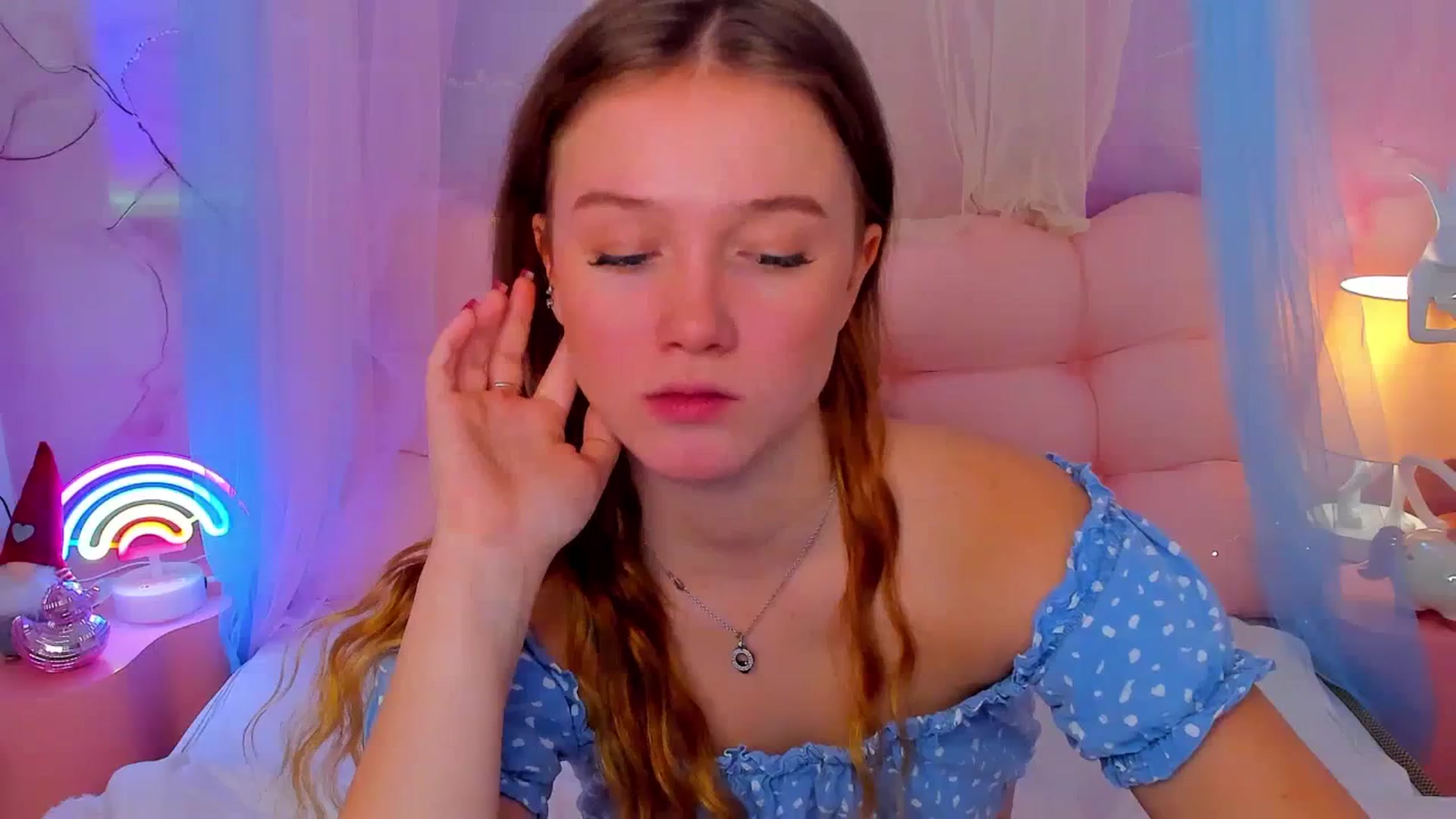Gallery image thumbnail from Beatrizz's myfreecams stream on, 01/12/2026, 08:55 image 9 of 20