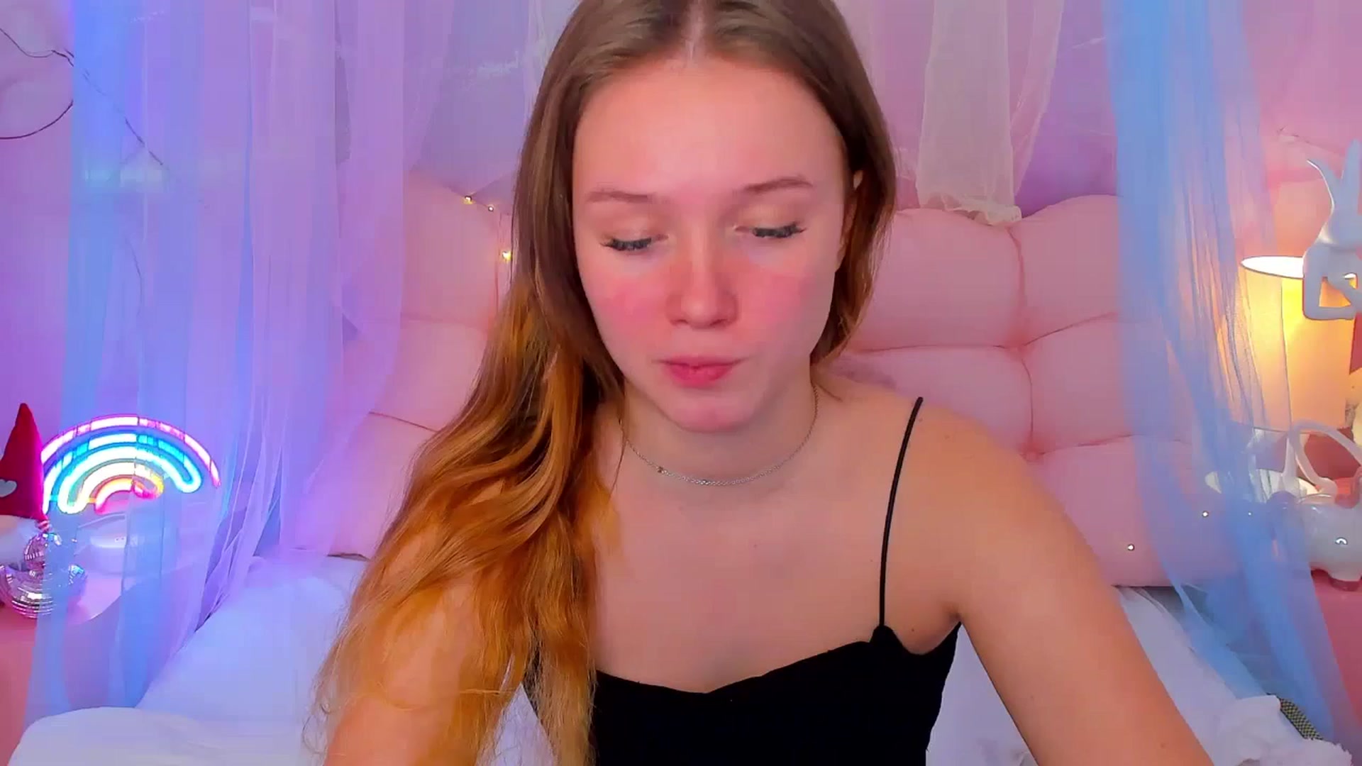 Gallery image thumbnail from Beatrizz's myfreecams stream on, 01/14/2026, 08:38 image 13 of 20