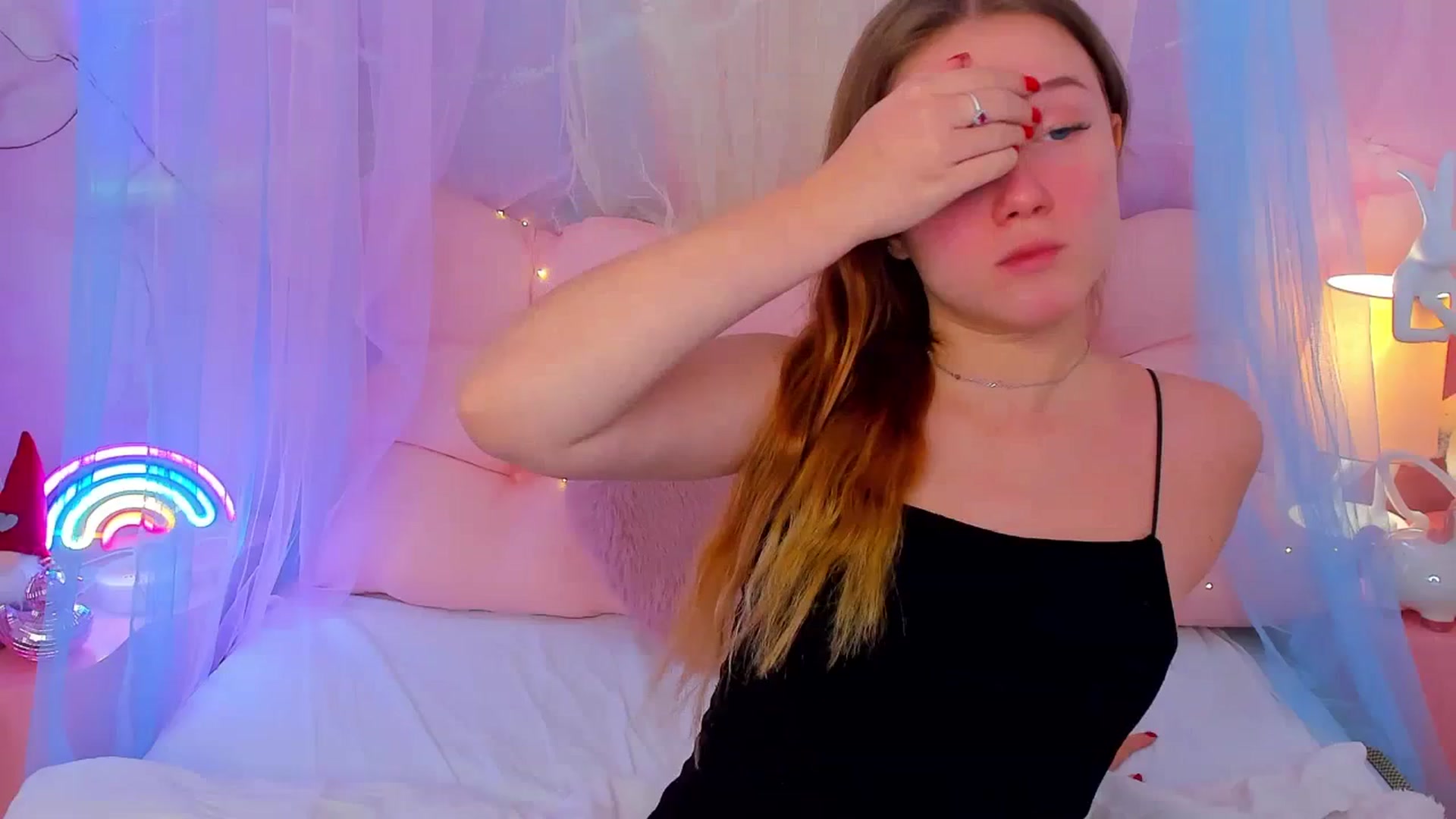 Gallery image thumbnail from Beatrizz's myfreecams stream on, 01/14/2026, 08:38 image 9 of 20