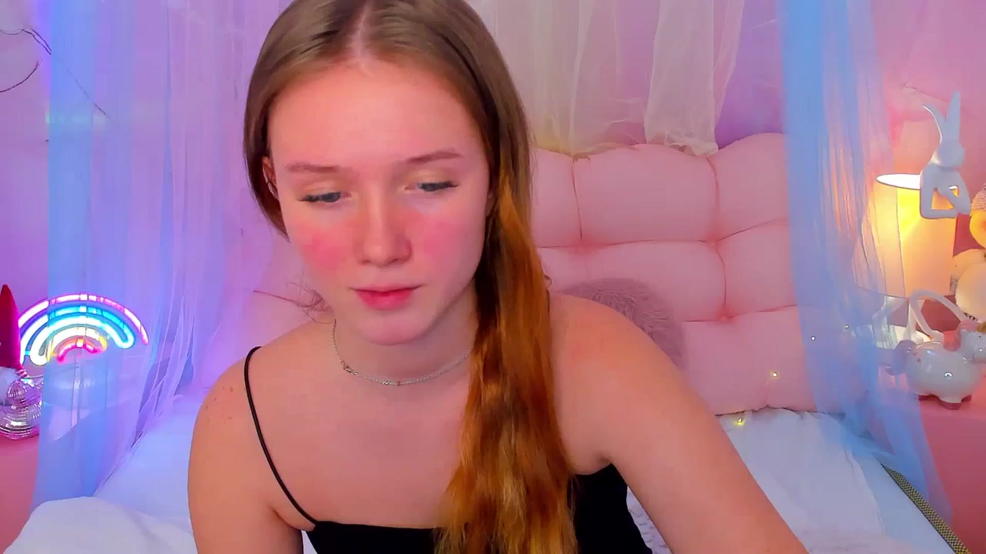 Gallery image thumbnail from Beatrizz's myfreecams stream on, 01/14/2026, 10:01 image 5 of 20