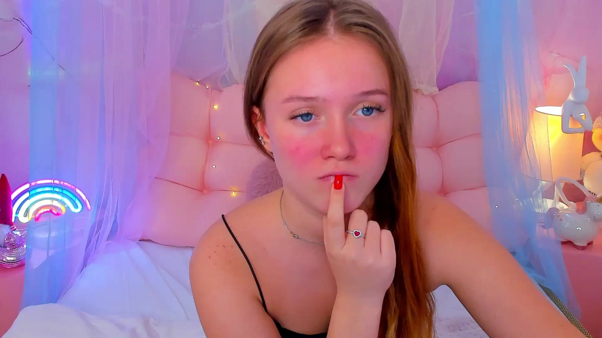 Gallery image thumbnail from Beatrizz's myfreecams stream on, 01/14/2026, 10:01 image 15 of 20
