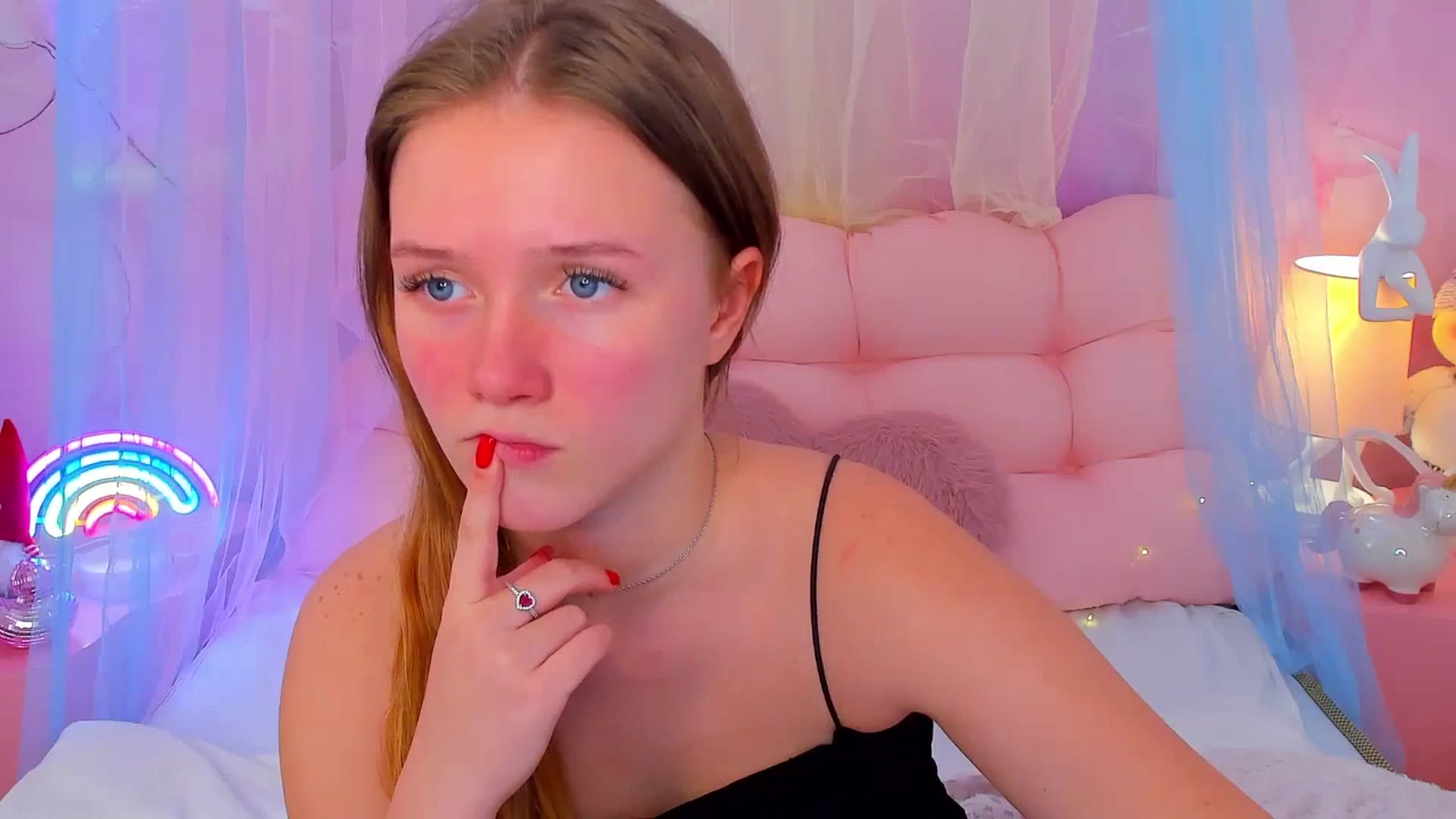 Gallery image thumbnail from Beatrizz's myfreecams stream on, 01/14/2026, 11:05 image 15 of 20
