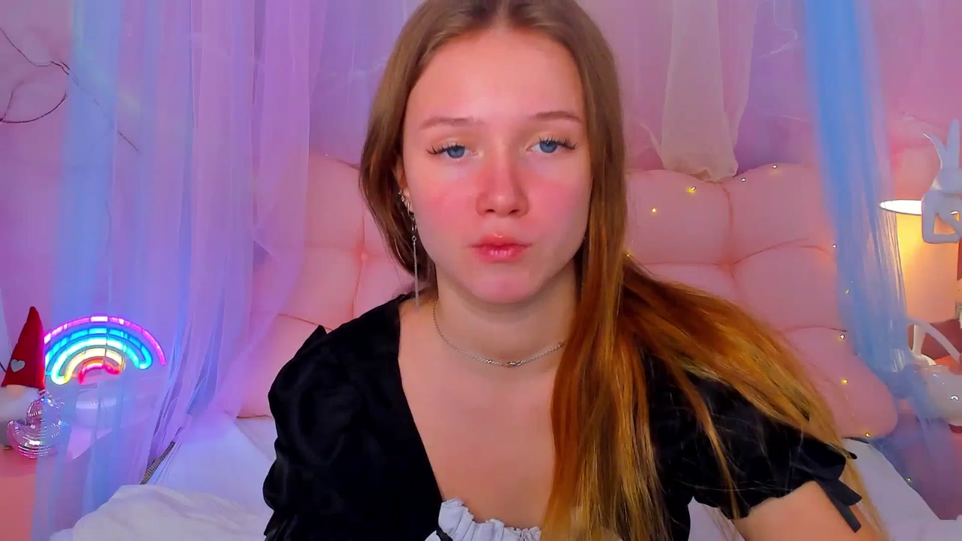 Gallery image thumbnail from Beatrizz's myfreecams stream on, 01/15/2026, 07:52 image 5 of 20