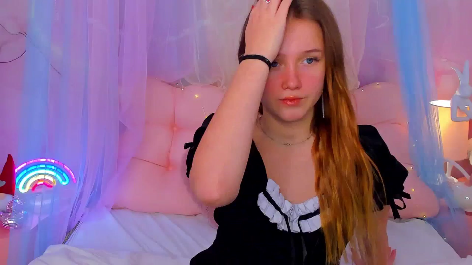 Gallery image thumbnail from Beatrizz's myfreecams stream on, 01/15/2026, 07:52 image 1 of 20