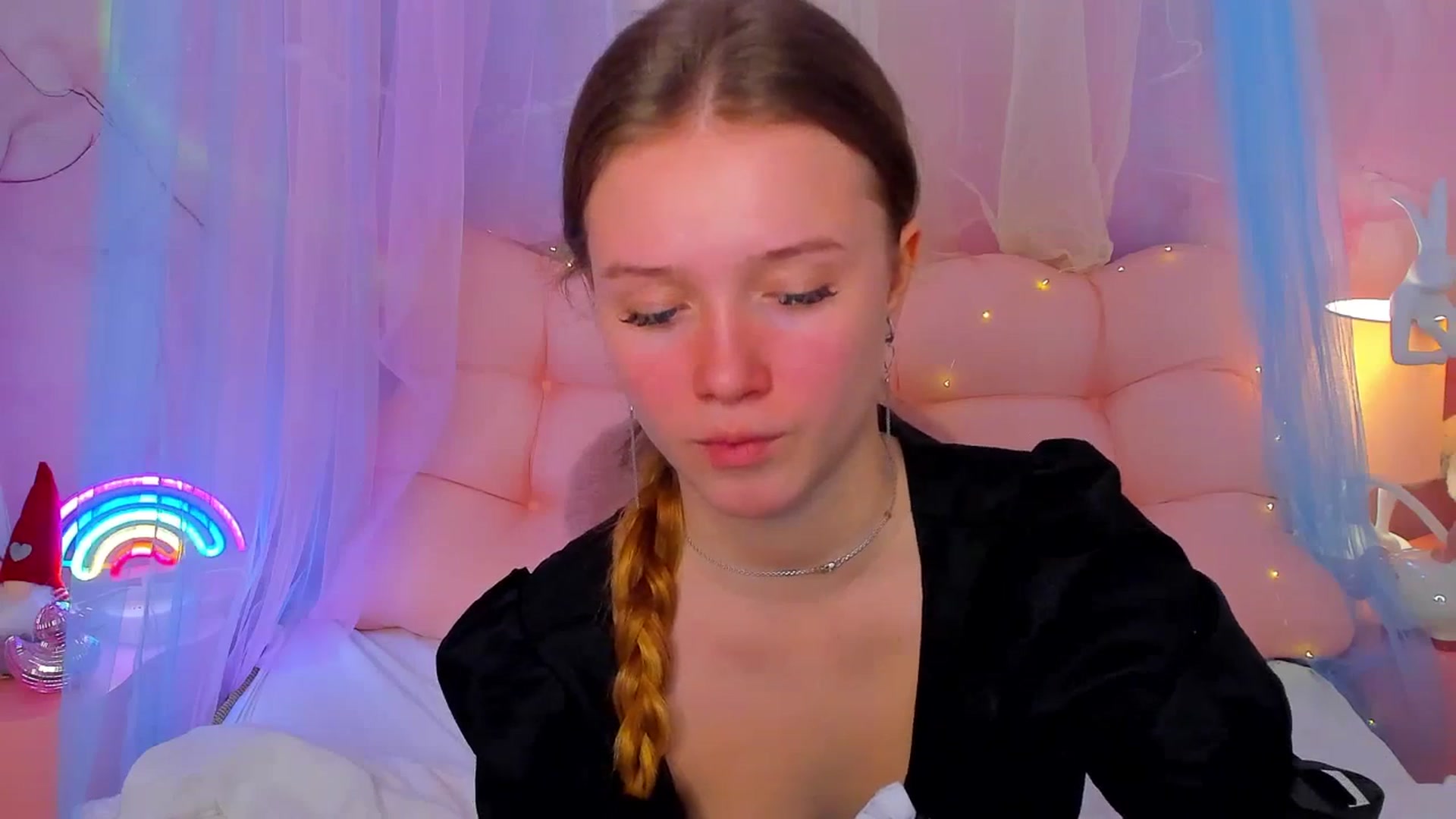 Gallery image thumbnail from Beatrizz's myfreecams stream on, 01/15/2026, 07:52 image 18 of 20