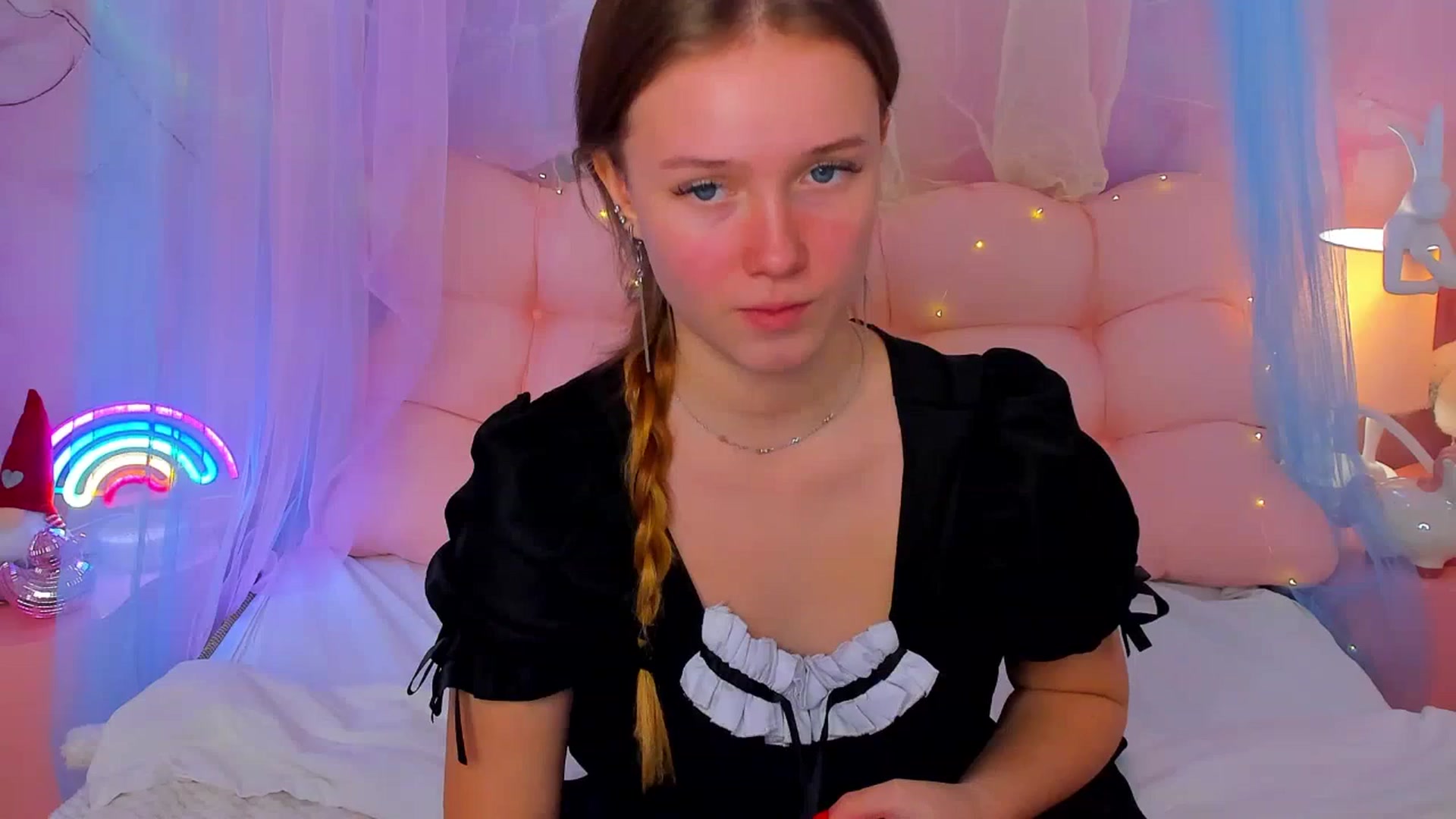 Gallery image thumbnail from Beatrizz's myfreecams stream on, 01/15/2026, 08:14 image 5 of 20