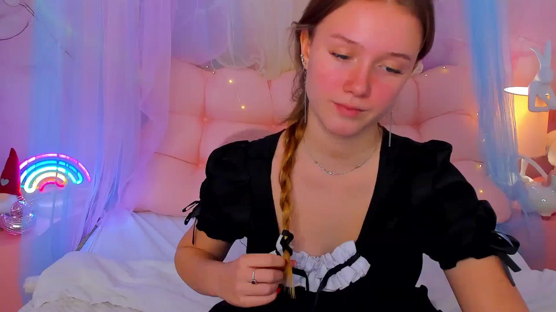 Gallery image thumbnail from Beatrizz's myfreecams stream on, 01/15/2026, 08:14 image 17 of 20