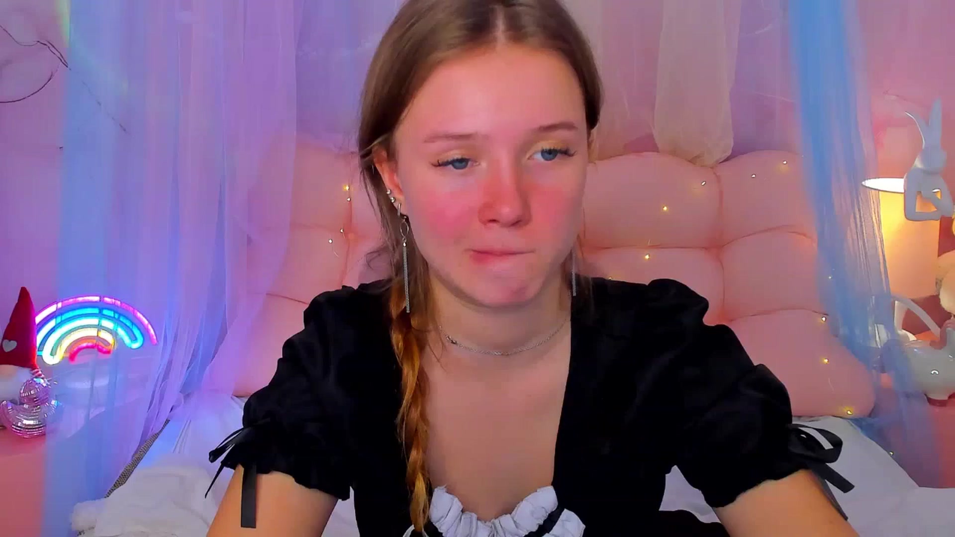 Gallery image thumbnail from Beatrizz's myfreecams stream on, 01/15/2026, 09:26 image 12 of 20
