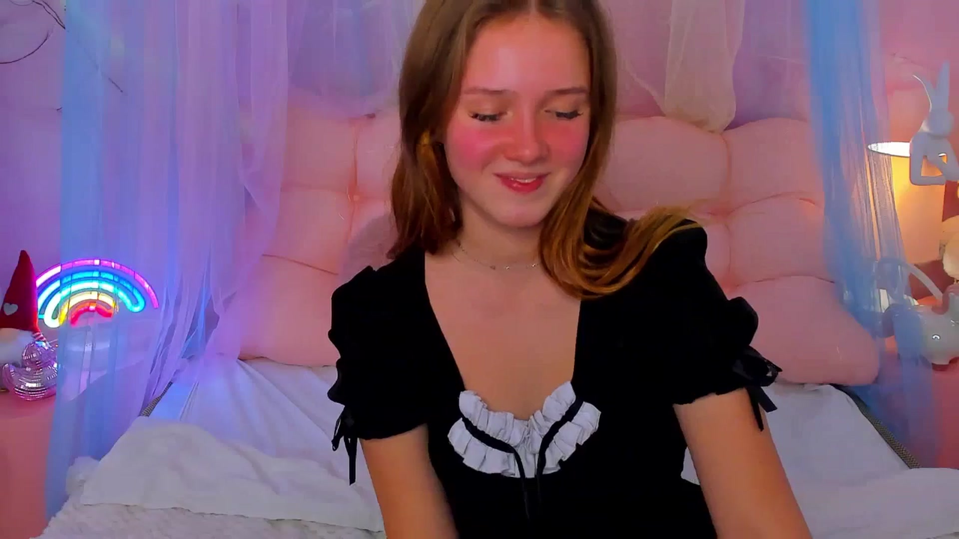 Gallery image thumbnail from Beatrizz's myfreecams stream on, 01/15/2026, 11:47 image 7 of 20