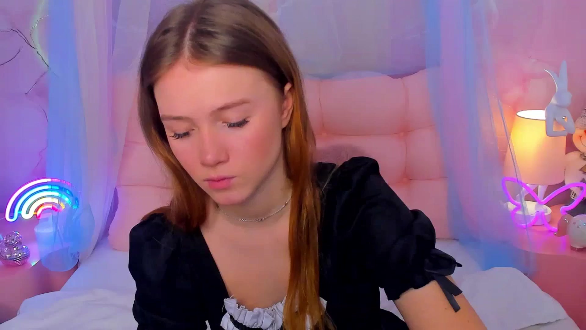 Gallery image thumbnail from Beatrizz's myfreecams stream on, 01/23/2026, 07:39 image 4 of 20