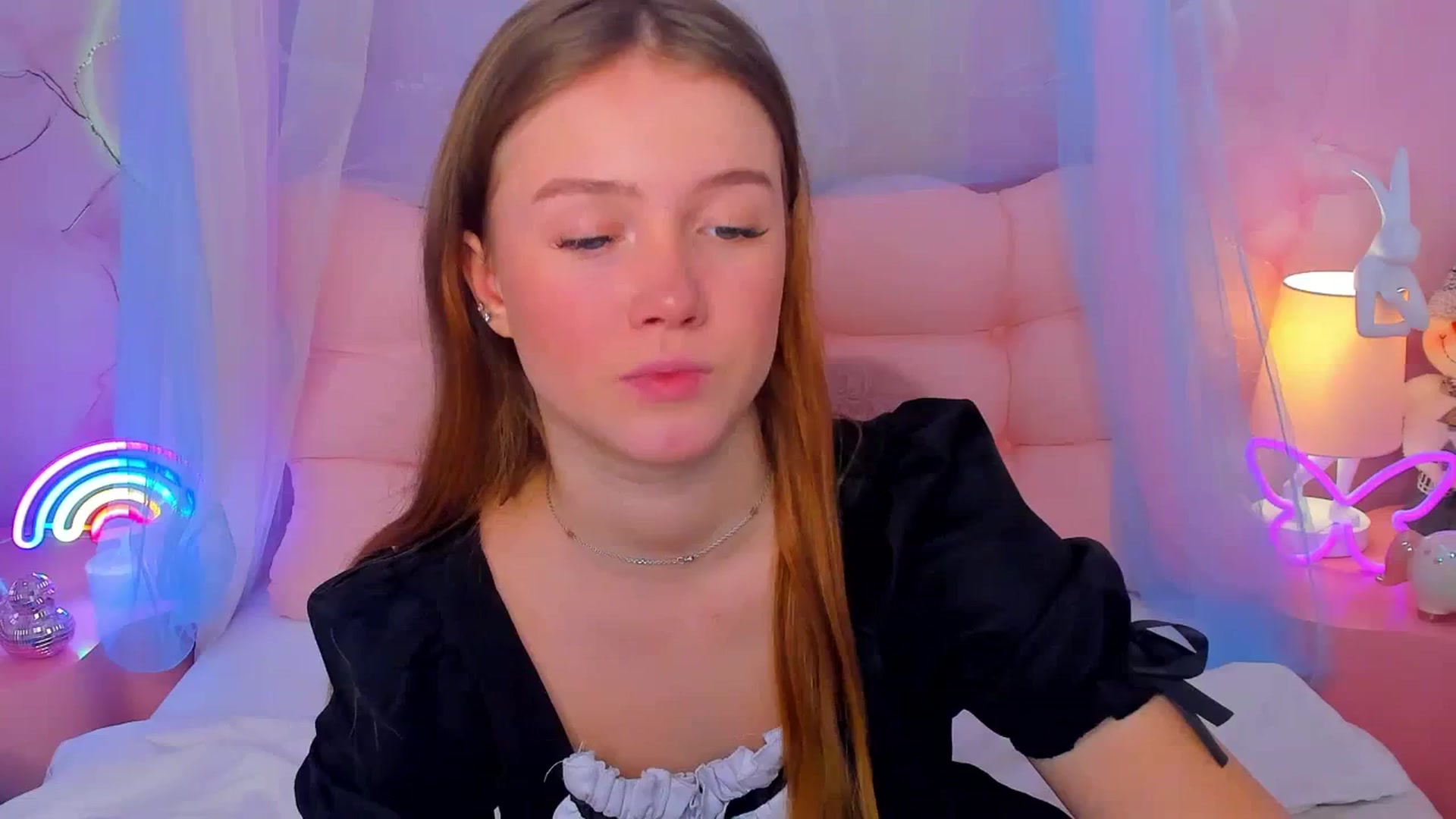 Gallery image thumbnail from Beatrizz's myfreecams stream on, 01/23/2026, 07:39 image 14 of 20