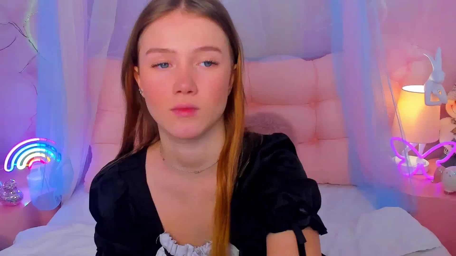 Gallery image thumbnail from Beatrizz's myfreecams stream on, 01/23/2026, 07:39 image 9 of 20