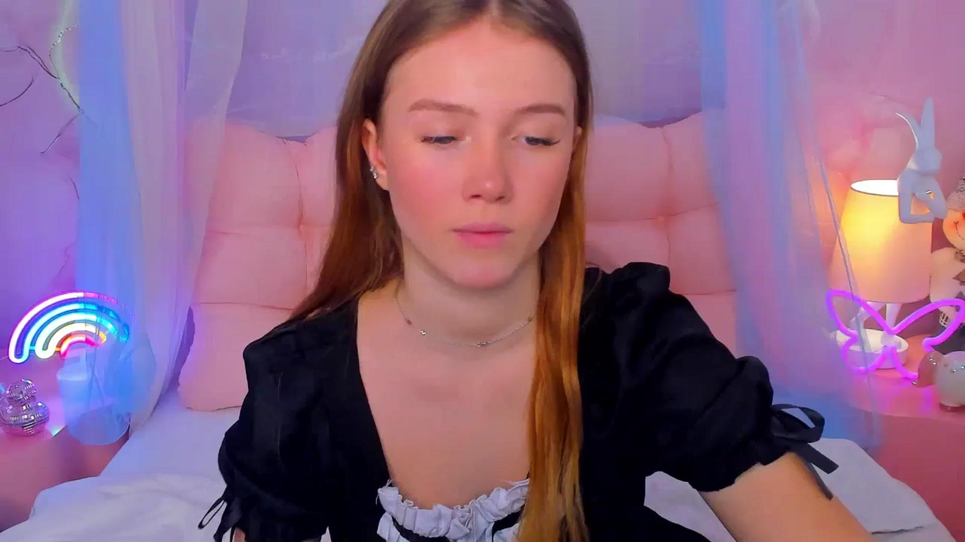 Gallery image thumbnail from Beatrizz's myfreecams stream on, 01/23/2026, 07:39 image 13 of 20