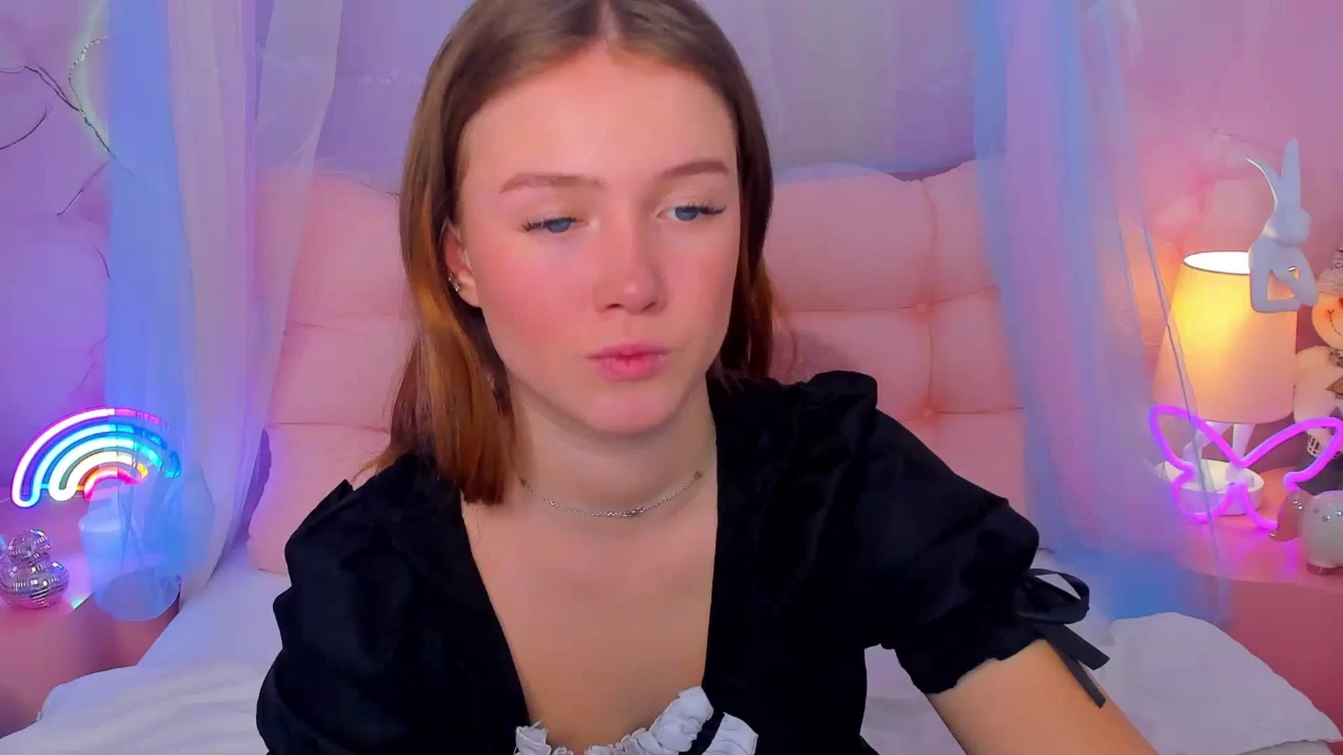 Gallery image thumbnail from Beatrizz's myfreecams stream on, 01/23/2026, 07:39 image 2 of 20