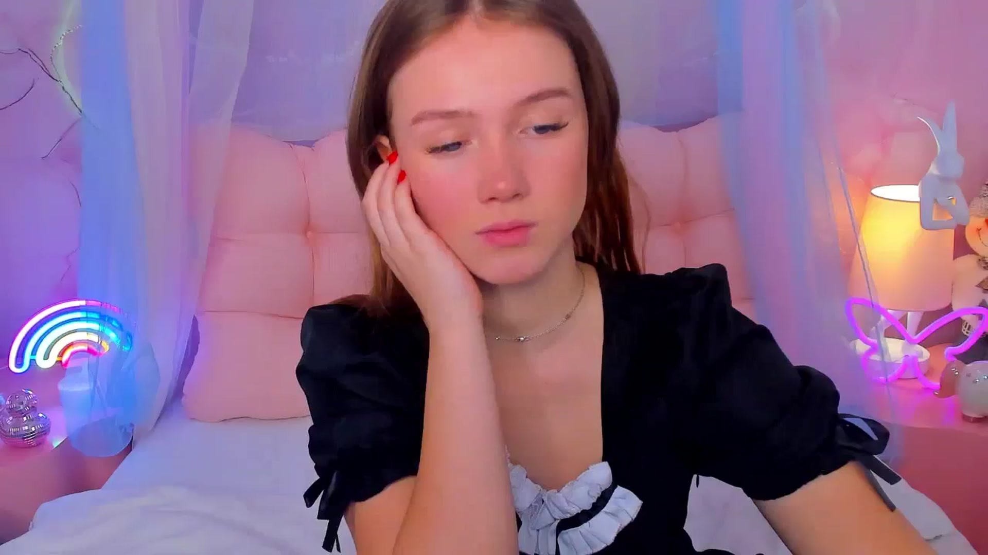 Gallery image thumbnail from Beatrizz's myfreecams stream on, 01/23/2026, 07:39 image 3 of 20