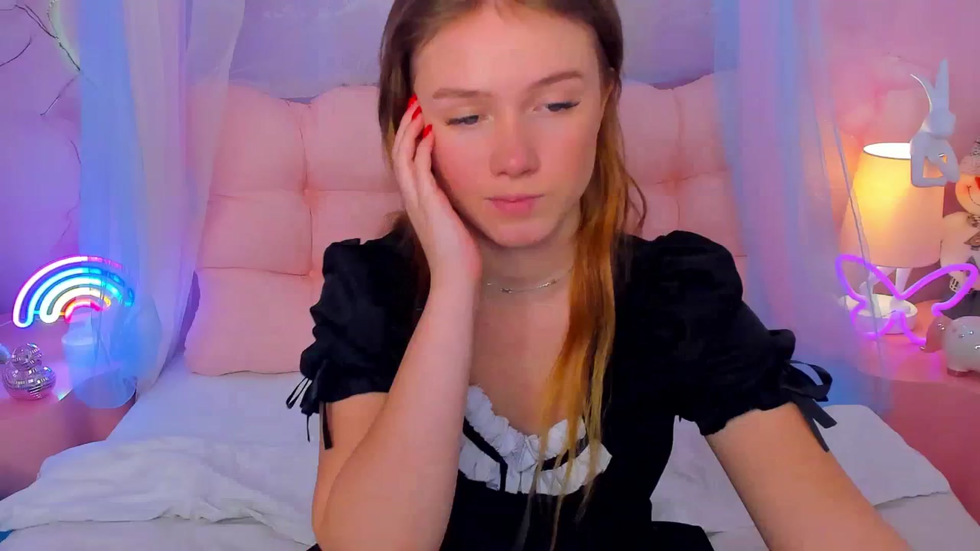 Gallery image thumbnail from Beatrizz's myfreecams stream on, 01/23/2026, 08:13 image 17 of 20