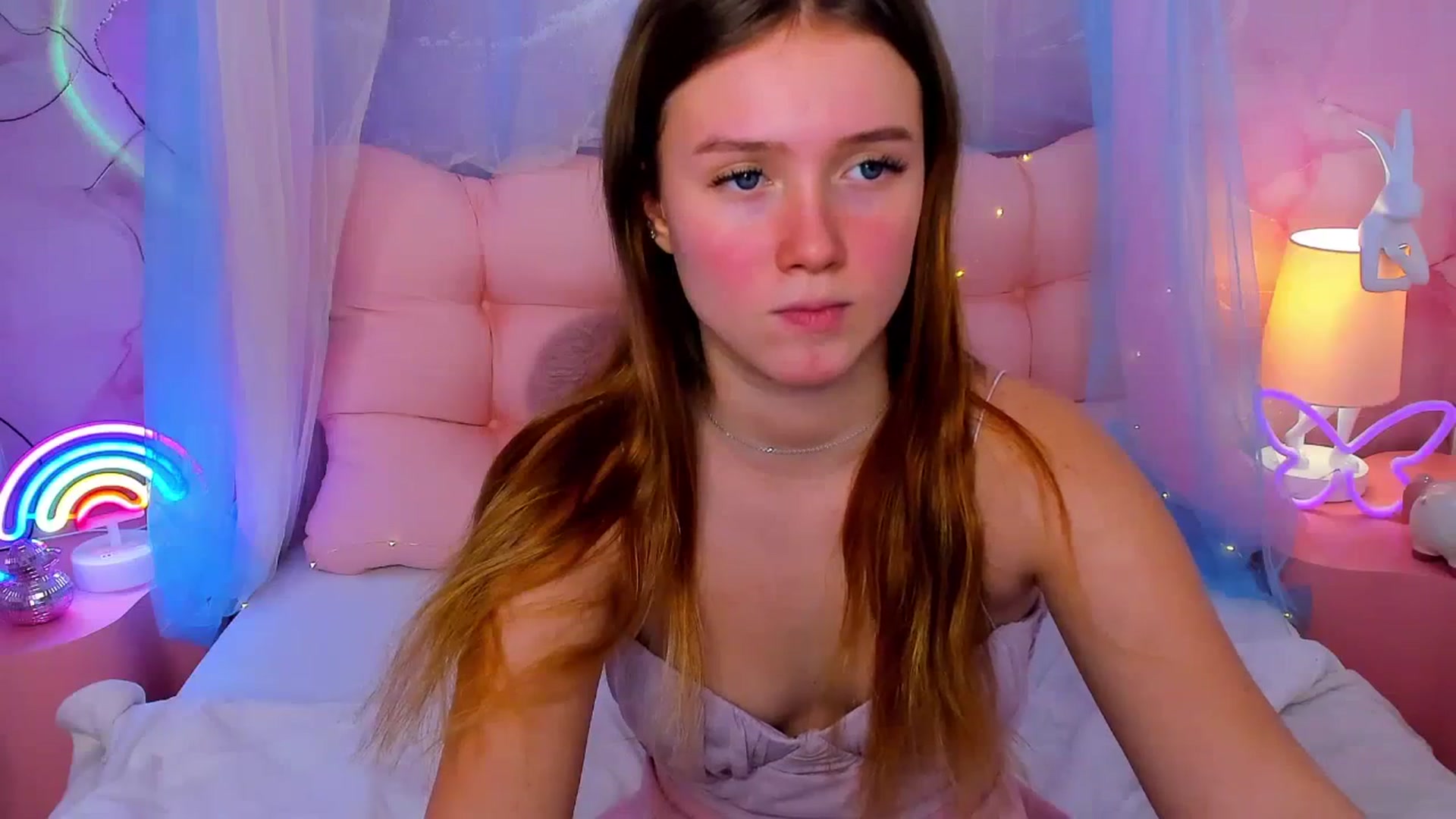 Gallery image thumbnail from Beatrizz's myfreecams stream on, 01/26/2026, 10:30 image 2 of 20