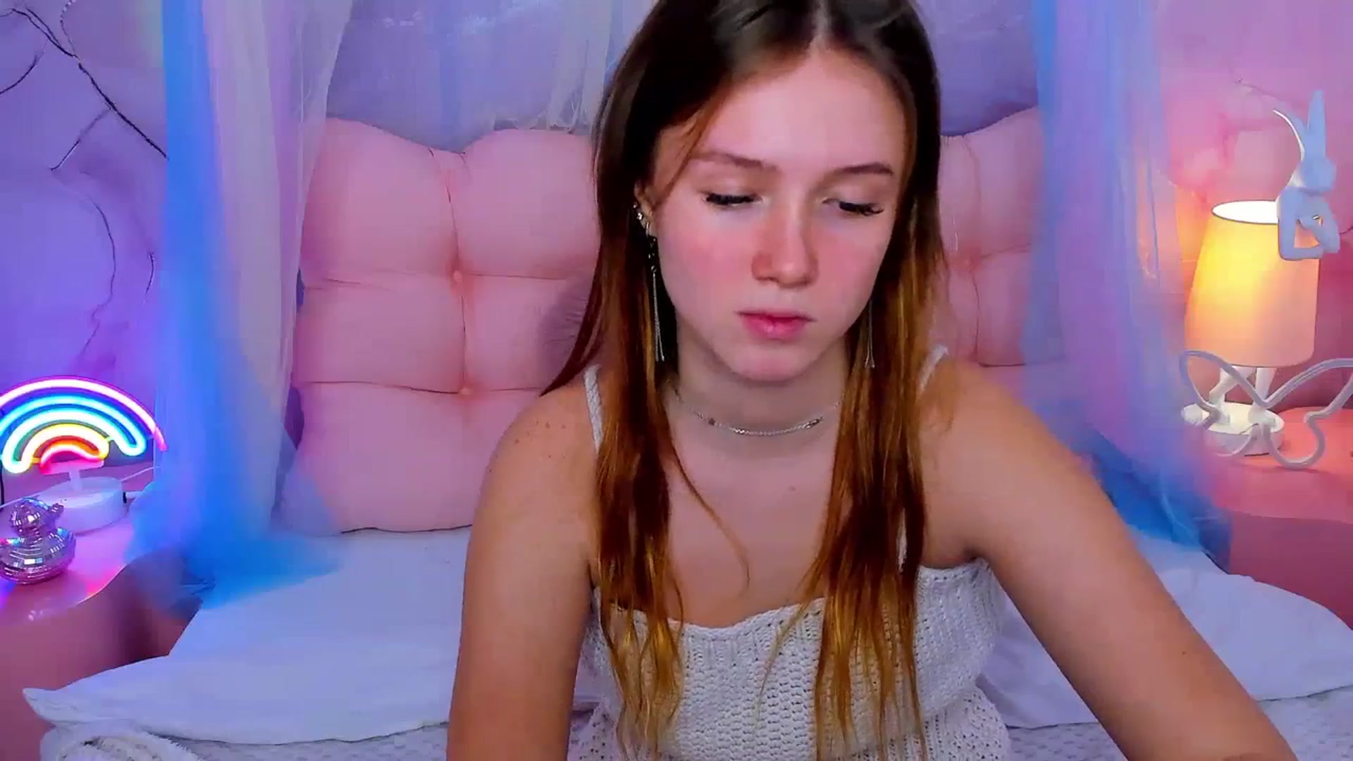 Gallery image thumbnail from Beatrizz's myfreecams stream on, 01/28/2026, 09:25 image 3 of 20