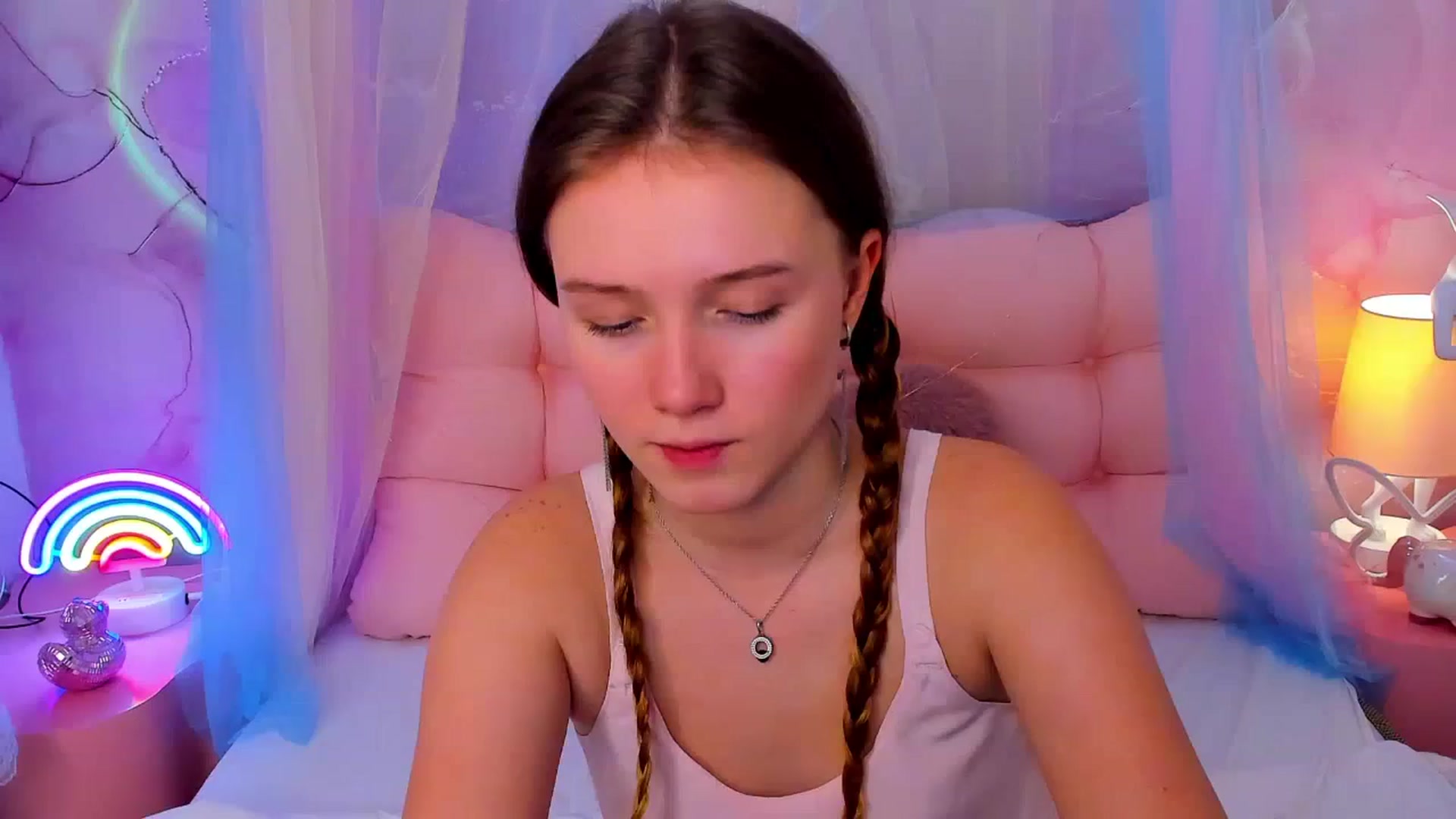 Gallery image thumbnail from Beatrizz's myfreecams stream on, 01/29/2026, 12:15 image 16 of 20