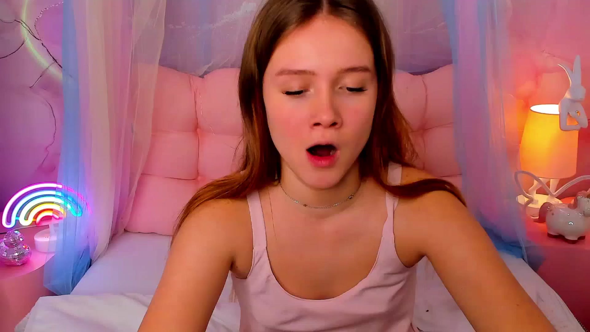 Gallery image thumbnail from Beatrizz's myfreecams stream on, 02/02/2026, 09:31 image 13 of 20