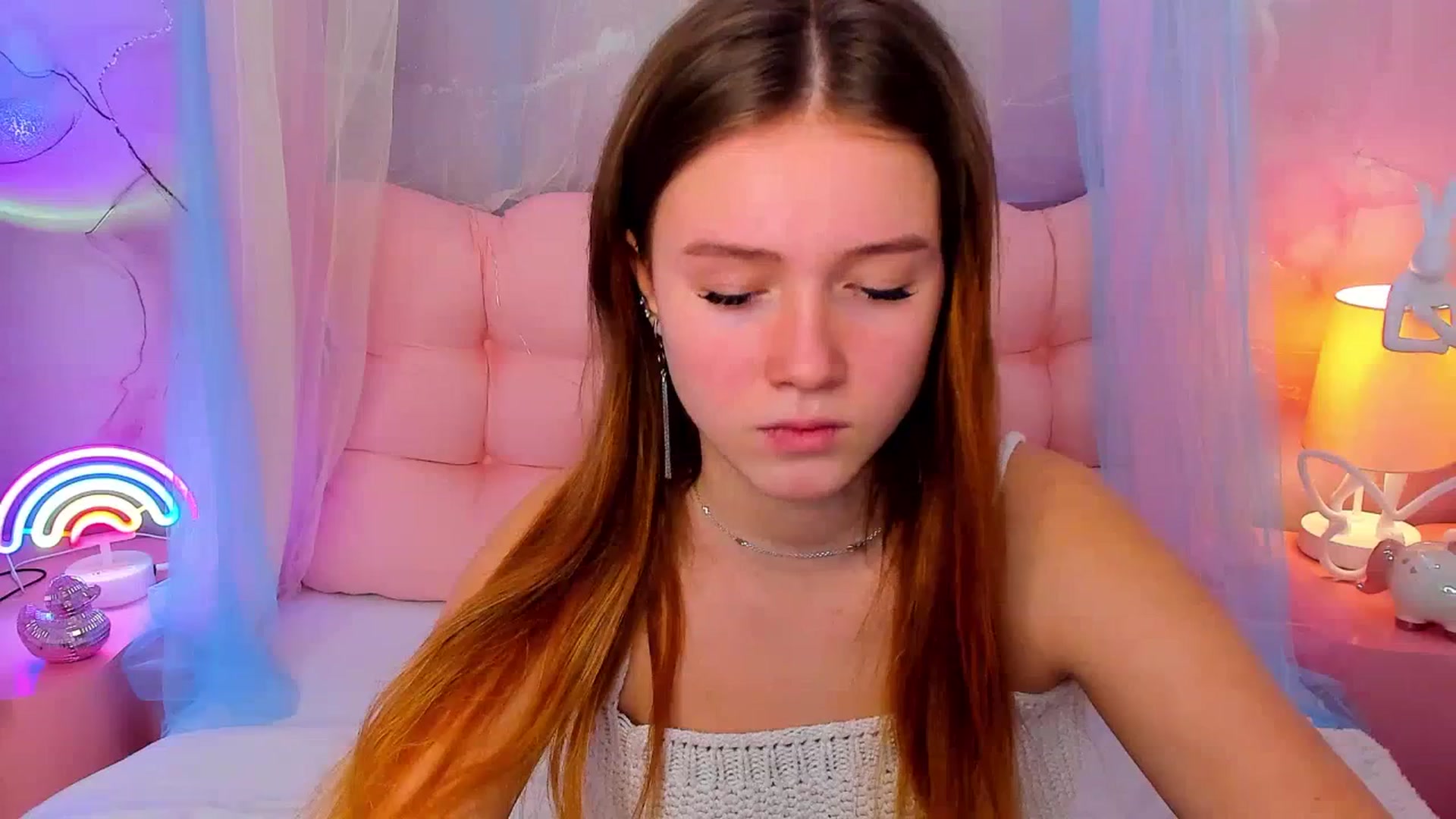 Gallery image thumbnail from Beatrizz's myfreecams stream on, 02/03/2026, 08:31 image 2 of 20