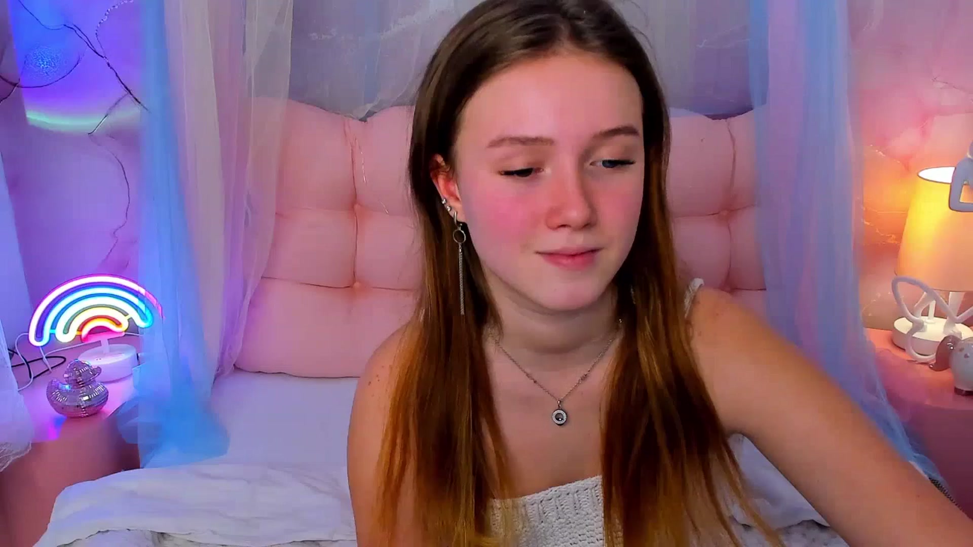 Gallery image thumbnail from Beatrizz's myfreecams stream on, 02/03/2026, 12:35 image 8 of 20