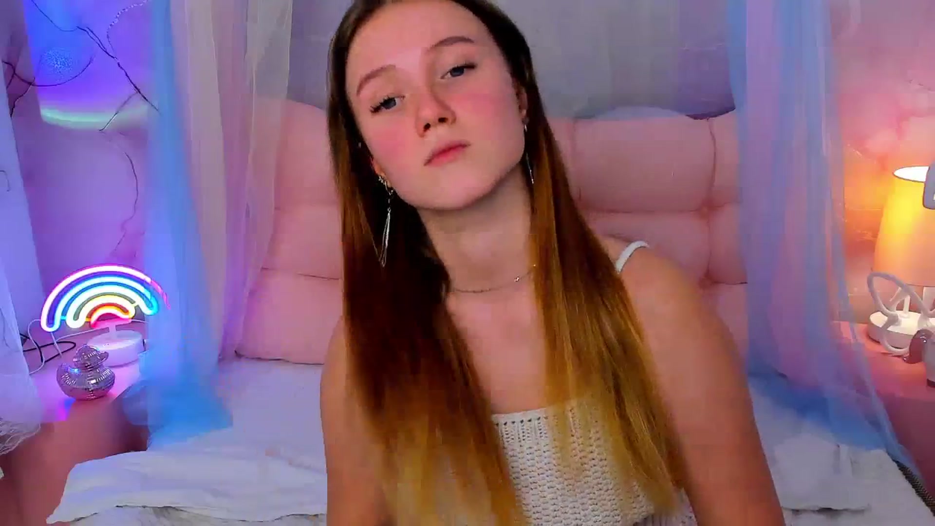 Gallery image thumbnail from Beatrizz's myfreecams stream on, 02/03/2026, 13:00 image 3 of 20