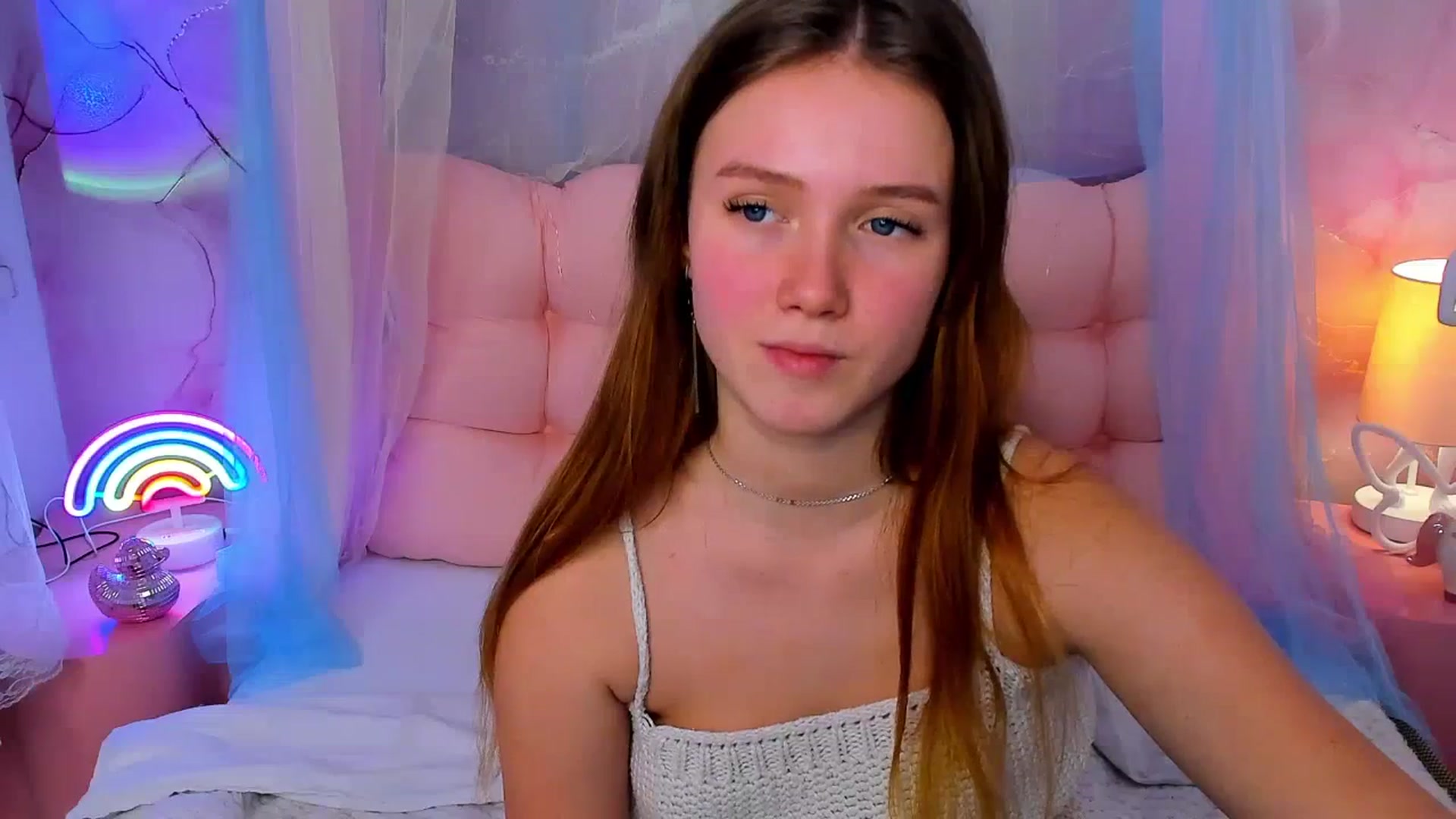 Gallery image thumbnail from Beatrizz's myfreecams stream on, 02/03/2026, 13:00 image 15 of 20