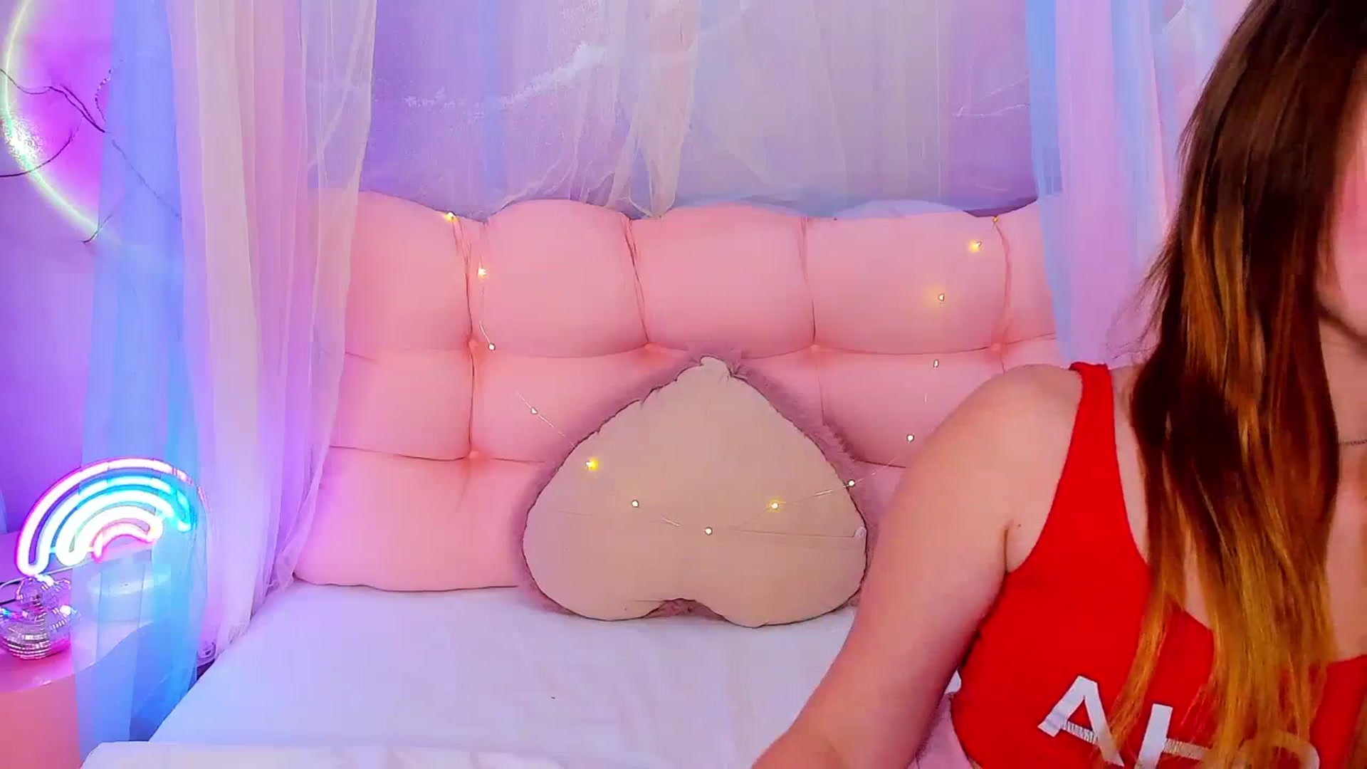 Gallery image thumbnail from Beatrizz's myfreecams stream on, 02/05/2026, 10:01 image 18 of 20