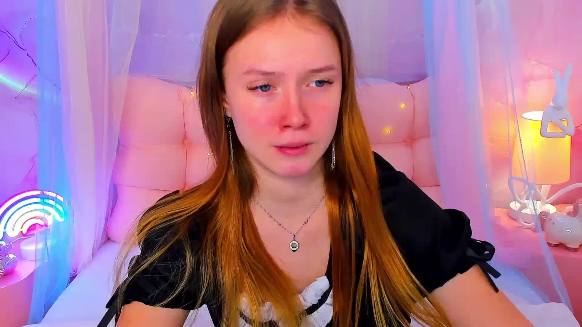 Gallery image thumbnail from Beatrizz's myfreecams stream on, 02/06/2026, 07:29 image 3 of 20