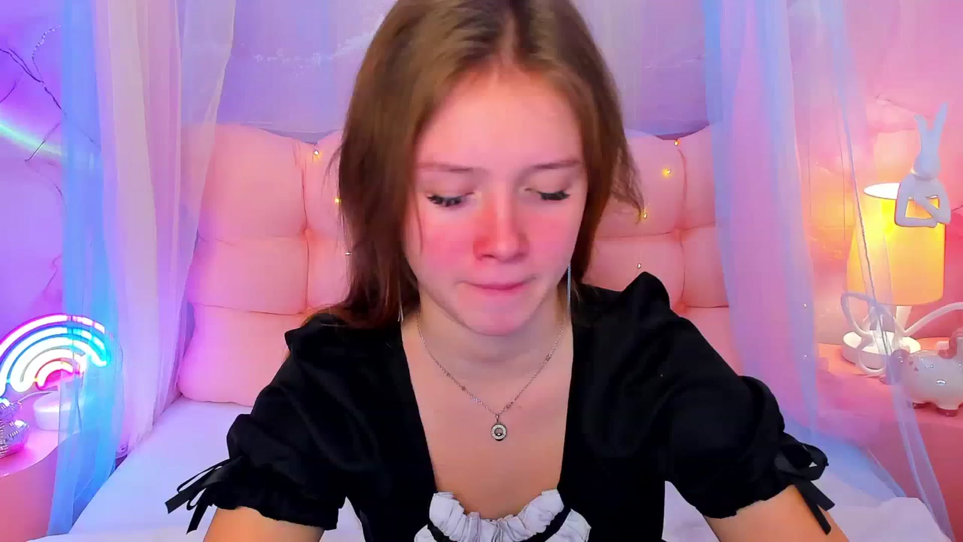 Gallery image thumbnail from Beatrizz's myfreecams stream on, 02/06/2026, 07:29 image 13 of 20