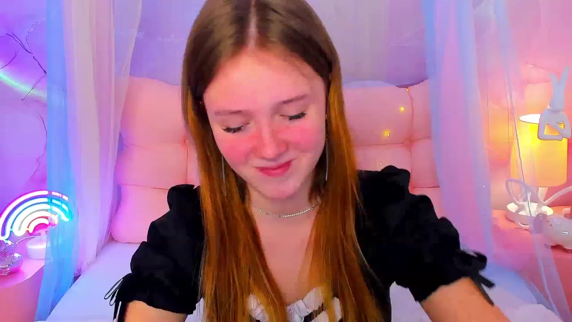 Gallery image thumbnail from Beatrizz's myfreecams stream on, 02/06/2026, 08:22 image 15 of 20