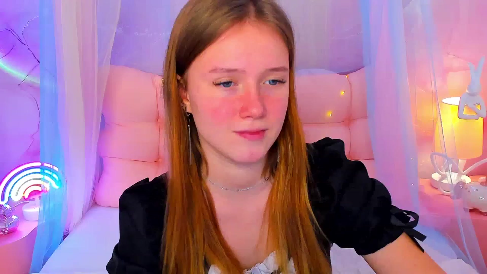 Gallery image thumbnail from Beatrizz's myfreecams stream on, 02/06/2026, 08:22 image 17 of 20