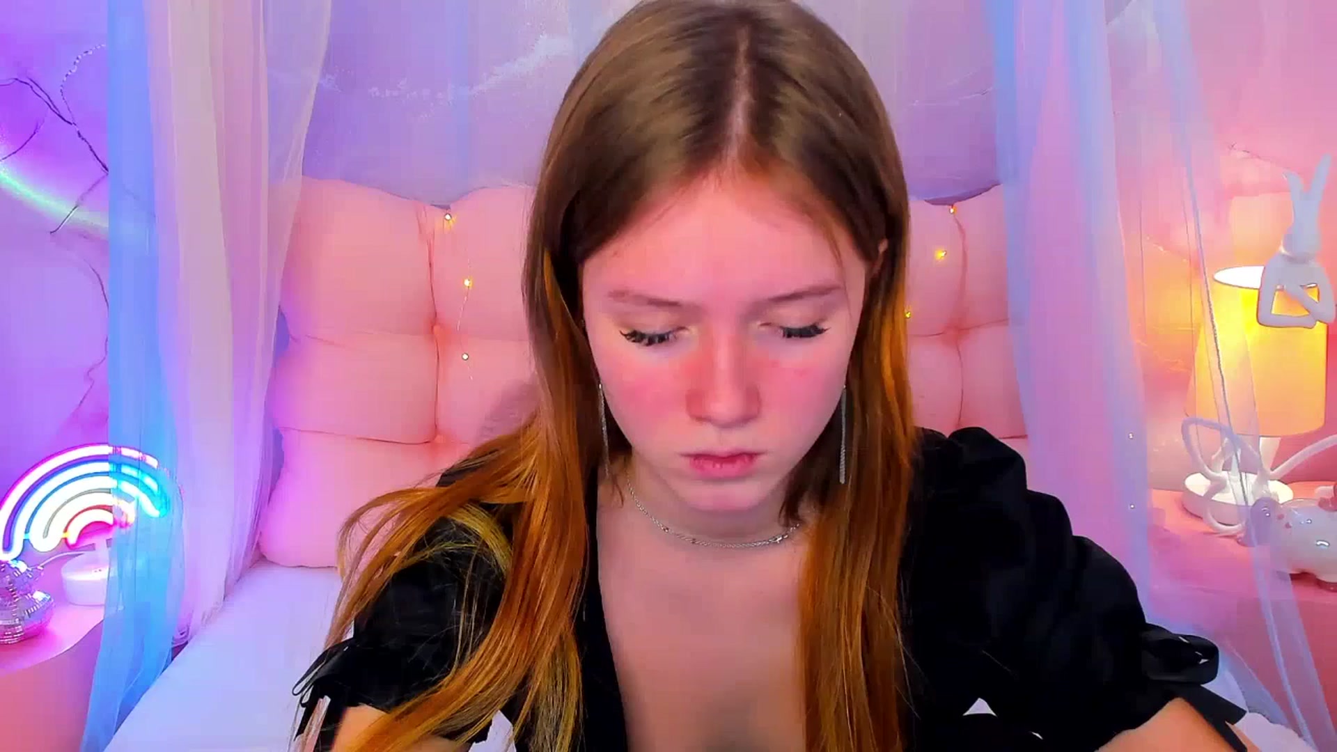 Gallery image thumbnail from Beatrizz's myfreecams stream on, 02/06/2026, 09:04 image 8 of 20