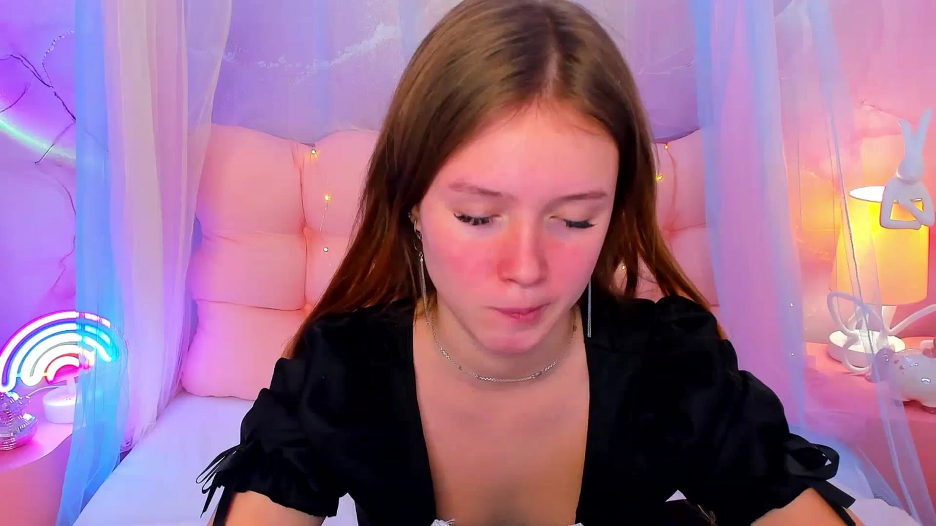 Gallery image thumbnail from Beatrizz's myfreecams stream on, 02/06/2026, 09:04 image 10 of 20