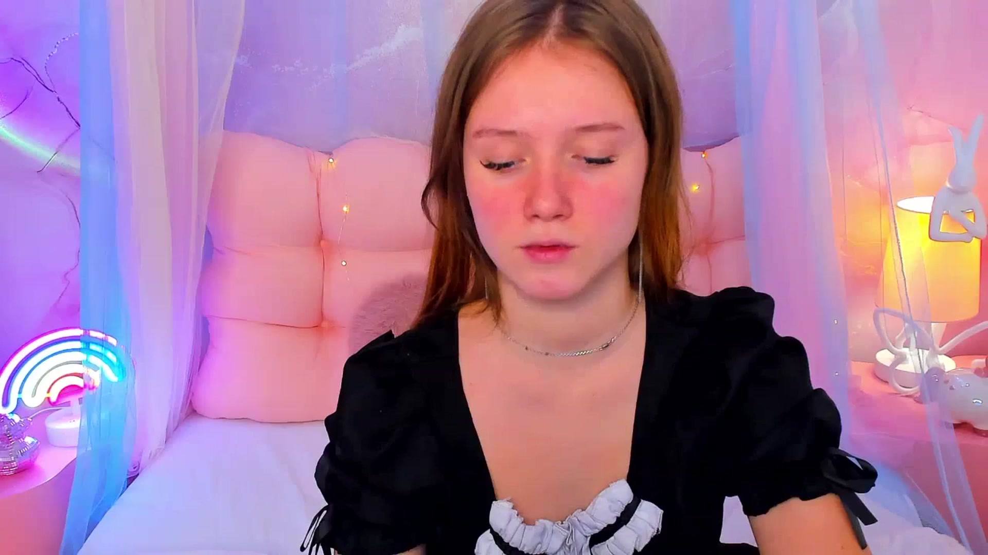 Gallery image thumbnail from Beatrizz's myfreecams stream on, 02/06/2026, 09:04 image 12 of 20