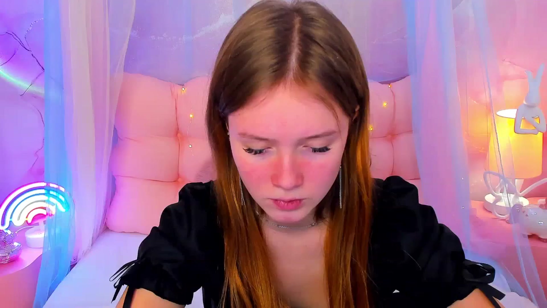 Gallery image thumbnail from Beatrizz's myfreecams stream on, 02/06/2026, 09:04 image 2 of 20