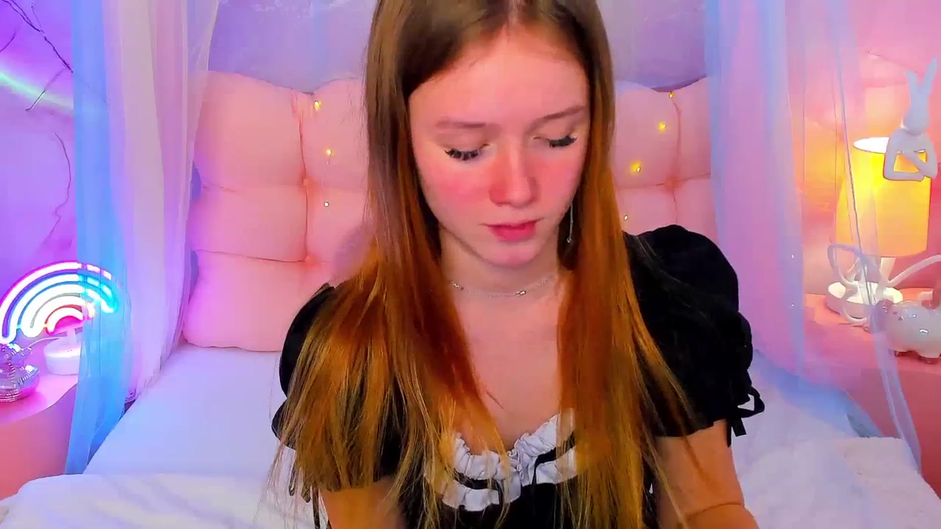 Gallery image thumbnail from Beatrizz's myfreecams stream on, 02/06/2026, 09:55 image 14 of 20